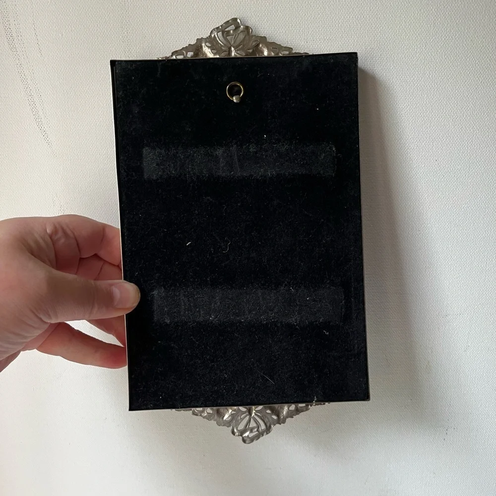 Silver  Vintage ornate wall picture frame 9.5”x5.5”